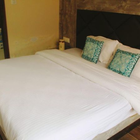 Hotel White Cloud Banikhet Dış mekan fotoğraf