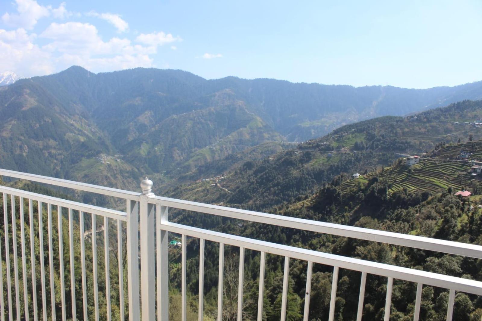 Hotel White Cloud Banikhet Dış mekan fotoğraf